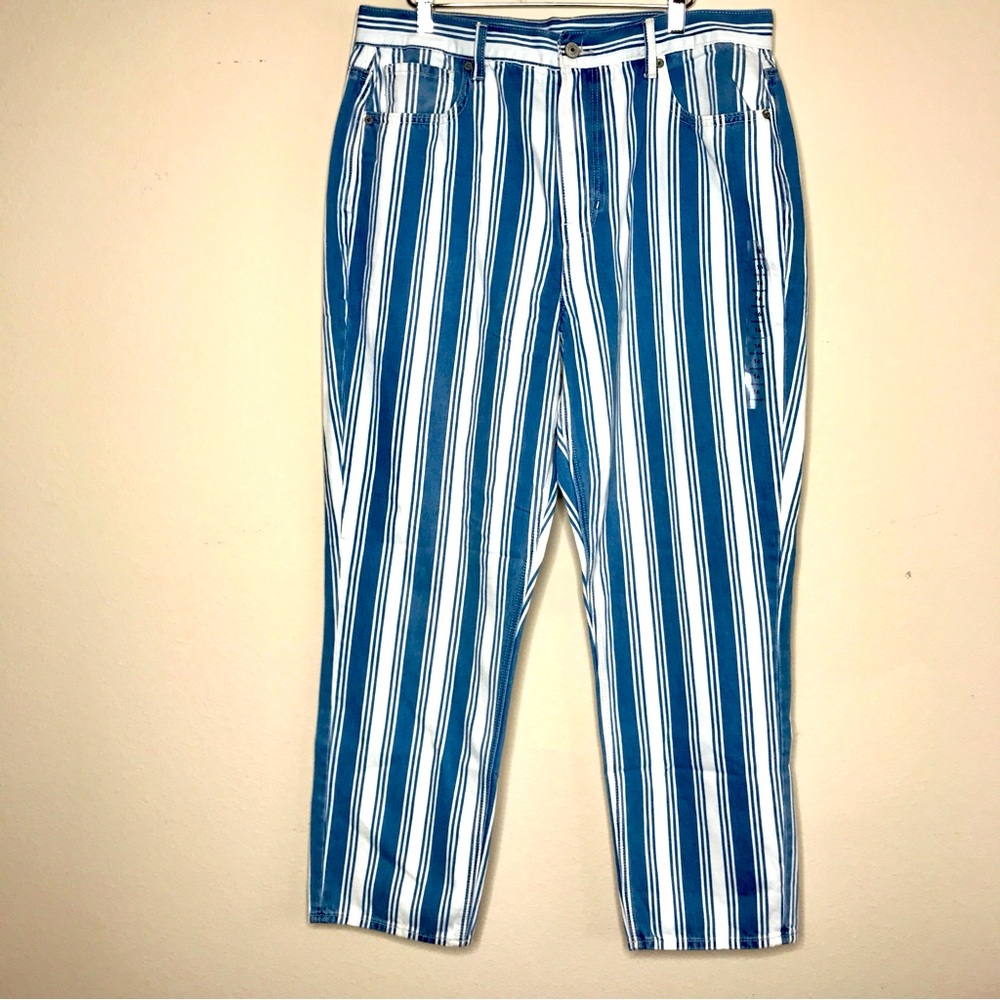 American Eagle Mom Jeans Size-16 blue stripe brand new